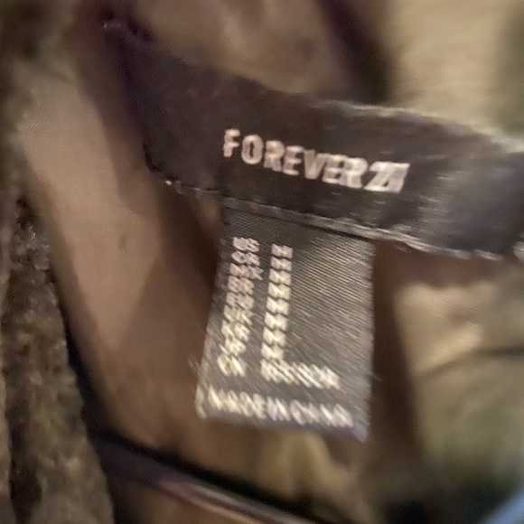 Fabulous jean jacket from Forever 21, size medium - Picture 5 of 5